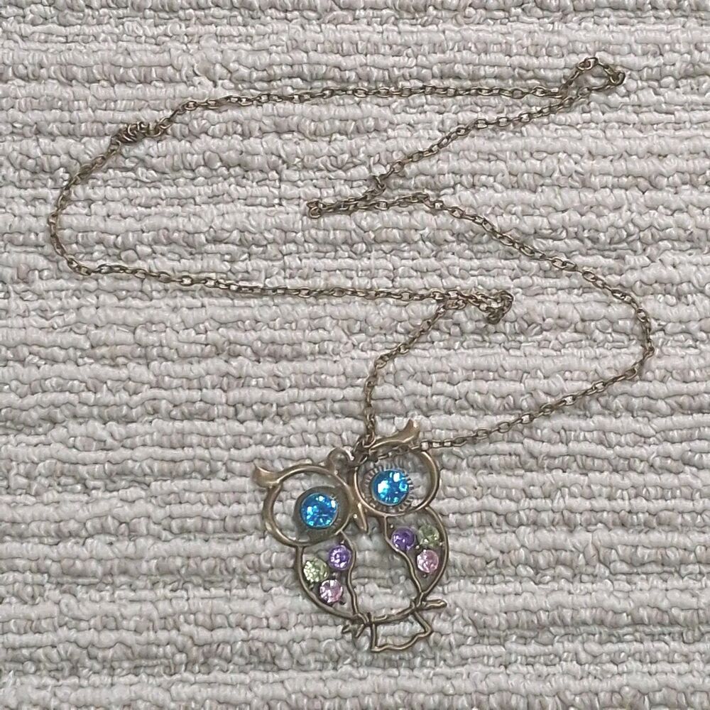 VINTAGE BRONZE OWL PENDANT NECKLACE BLUE RHINESTONE EYES LONG CHAIN COSTUME JEWE